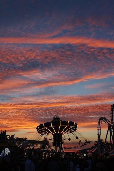 Run android online APK amusement park wallpaper from MyAndroid or emulate amusement park wallpaper using MyAndroid Run android online APK amusement park wallpaper from MyAndroid or emulate amusement park wallpaper using MyAndroid