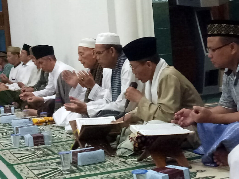 Run android online APK BEC - Baiturrohim Education Center from MyAndroid or emulate BEC - Baiturrohim Education Center using MyAndroid