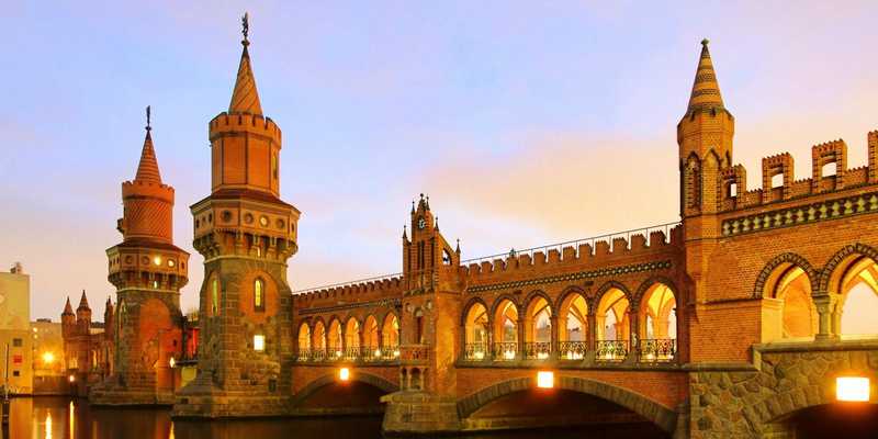 Emulate Android APK Berlin Hotel Escape Emulate Android APK Berlin Hotel Escape