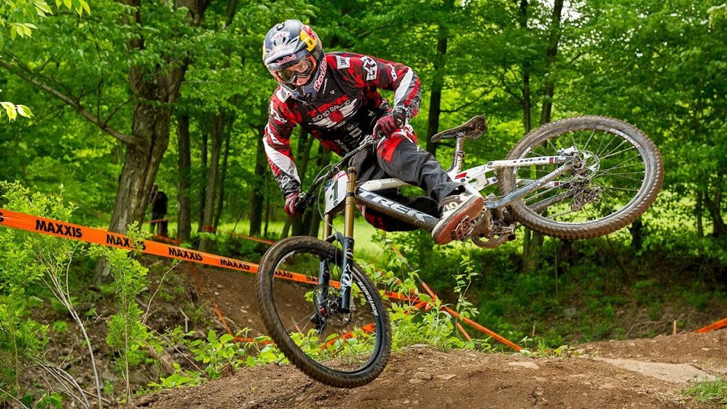 Run android online APK Best Downhill MTB Wallpaper from MyAndroid or emulate Best Downhill MTB Wallpaper using MyAndroid
