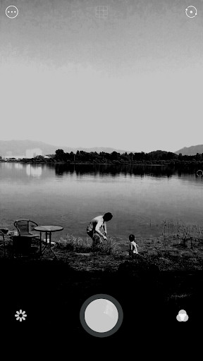 Run android online APK Black & White Camera - Lovely BW from MyAndroid or emulate Black & White Camera - Lovely BW using MyAndroid