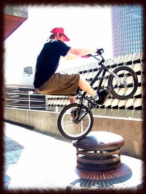 Emulate Android APK Bmx Biking Wallpapers - Free