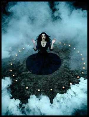 Emulate Android APK Bomb Smoke Girl Wallpaper