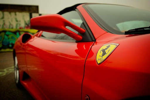 Run android online APK Cool Cars Wallpaper (HD) from MyAndroid or emulate Cool Cars Wallpaper (HD) using MyAndroid