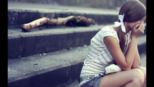 Run android online APK CRYING GIRL. SAD STYLE WALLS from MyAndroid or emulate CRYING GIRL. SAD STYLE WALLS using MyAndroid