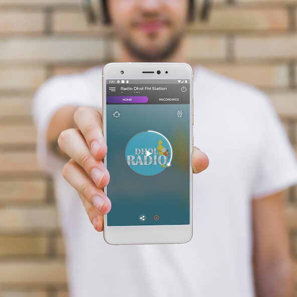 Run android online APK Dhol Radio - Punjabi Radio App from MyAndroid or emulate Dhol Radio - Punjabi Radio App using MyAndroid