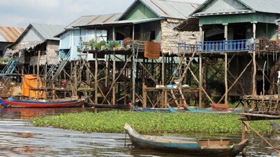 Emulate iPhone app Floating Village Escape using MyAndroid