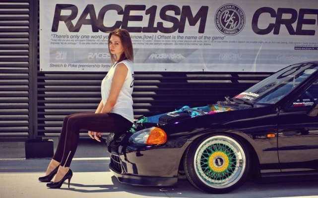 Emulate Android APK Game Tuning Girls - Car Drift