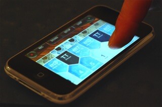 Emulate iPhone app Hexaphone - iOS Keyboard using MyAndroid Emulate iPhone app Hexaphone - iOS Keyboard using MyAndroid