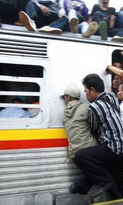 Emulate Android APK Indonesia Railroad New Wallpapers
