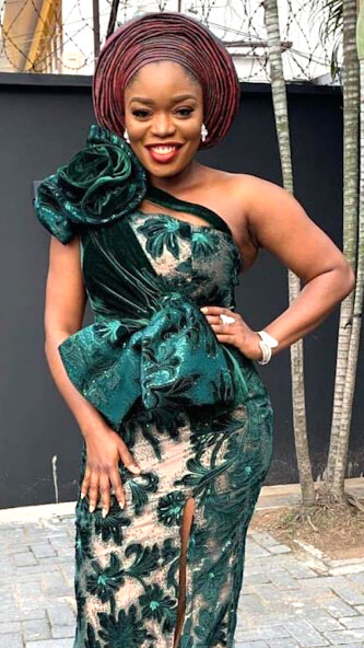 Run android online APK Lace Styles: Lace Gown Styles from MyAndroid or emulate Lace Styles: Lace Gown Styles using MyAndroid