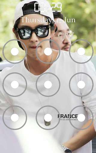 Run android online APK Lee Joon Gi Pattern Lock Screen from MyAndroid or emulate Lee Joon Gi Pattern Lock Screen using MyAndroid