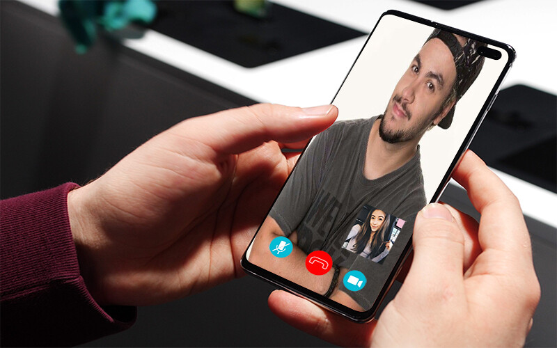 Run android online APK Luccas Neto Call You - Fake Video Call Luccas Neto from MyAndroid or emulate Luccas Neto Call You - Fake Video Call Luccas Neto using MyAndroid