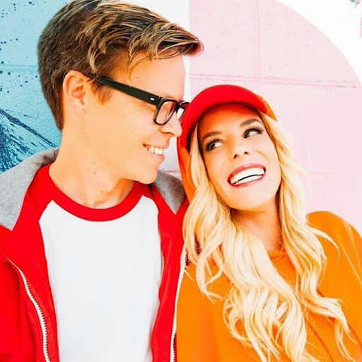 Run android online APK Matt and Rebecca Wallpaper HD from MyAndroid or emulate Matt and Rebecca Wallpaper HD using MyAndroid Run android online APK Matt and Rebecca Wallpaper HD from MyAndroid or emulate Matt and Rebecca Wallpaper HD using MyAndroid