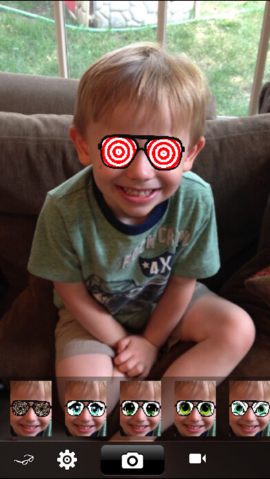 Emulate iPhone app Mega Photo Glasses: Real-Time Camera Effects using MyAndroid