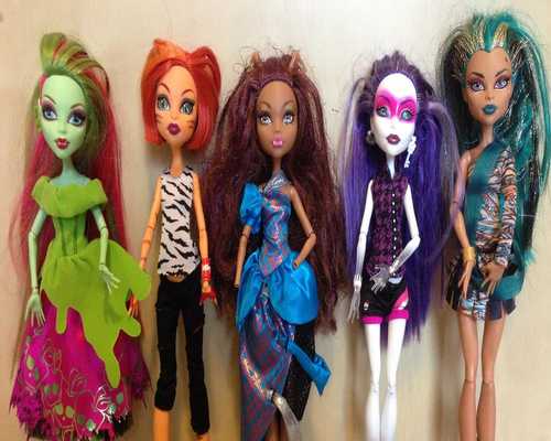 Emulate Android APK Monster girls high club