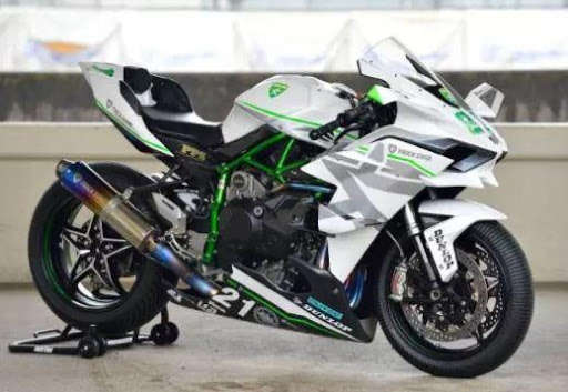Run android online APK Motor Sport Gallery from MyAndroid or emulate Motor Sport Gallery using MyAndroid
