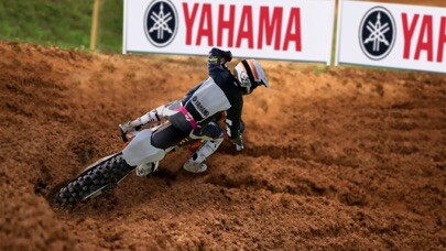 Emulate iPhone app MX Bikes - Dirt Bike Games using MyAndroid Emulate iPhone app MX Bikes - Dirt Bike Games using MyAndroid