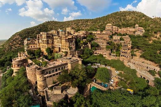 Run android online APK NeemranaHelpline - Discover Neemrana in one Click from MyAndroid or emulate NeemranaHelpline - Discover Neemrana in one Click using MyAndroid Run android online APK NeemranaHelpline - Discover Neemrana in one Click from MyAndroid or emulate NeemranaHelpline - Discover Neemrana in one Click using MyAndroid