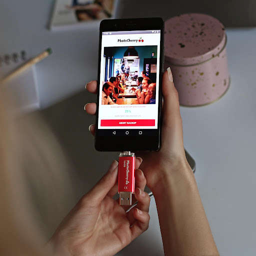 Run android online APK OTG Detective (OTG check) from MyAndroid or emulate OTG Detective (OTG check) using MyAndroid