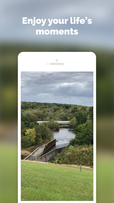 Emulate iPhone app PICLOCK - Pics & Clock using MyAndroid