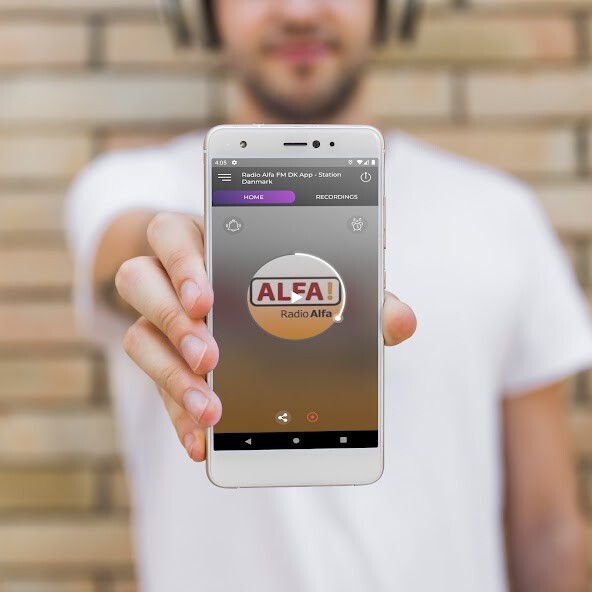 Run android online APK Radio Alfa FM Danmark Online from MyAndroid or emulate Radio Alfa FM Danmark Online using MyAndroid