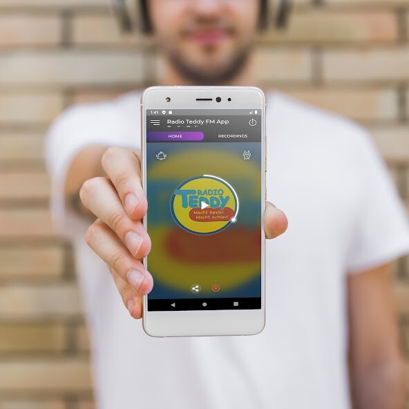 Run android online APK Radio Teddy FM Deutschland App from MyAndroid or emulate Radio Teddy FM Deutschland App using MyAndroid