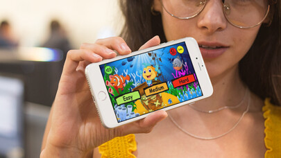 Emulate iPhone app Retro Fish Game using MyAndroid