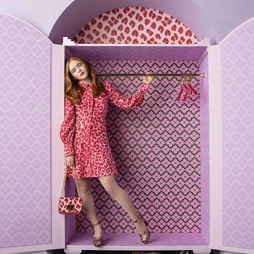 Run android online APK sadie sink wallpaper 2021 from MyAndroid or emulate sadie sink wallpaper 2021 using MyAndroid