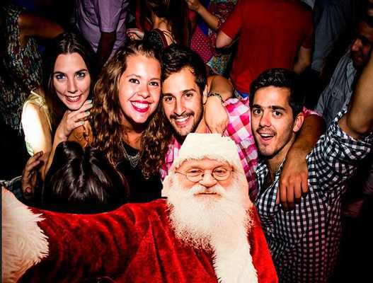 Emulate Android APK Santa Claus Selfie Joke Emulate Android APK Santa Claus Selfie Joke
