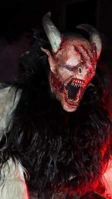 Emulate Android APK scary monster wallpaper