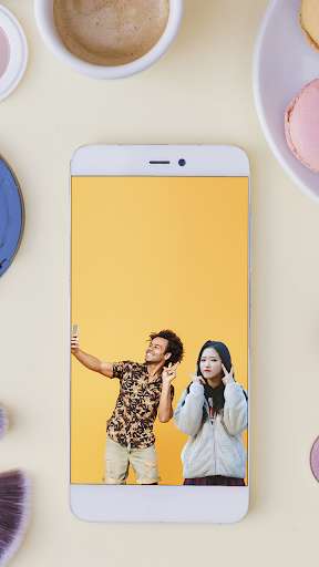 Run android online APK Selfie With Olivia Hye (LOONA) from MyAndroid or emulate Selfie With Olivia Hye (LOONA) using MyAndroid