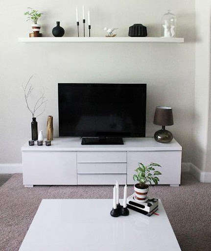 Emulate Android APK Shelves Tv Design