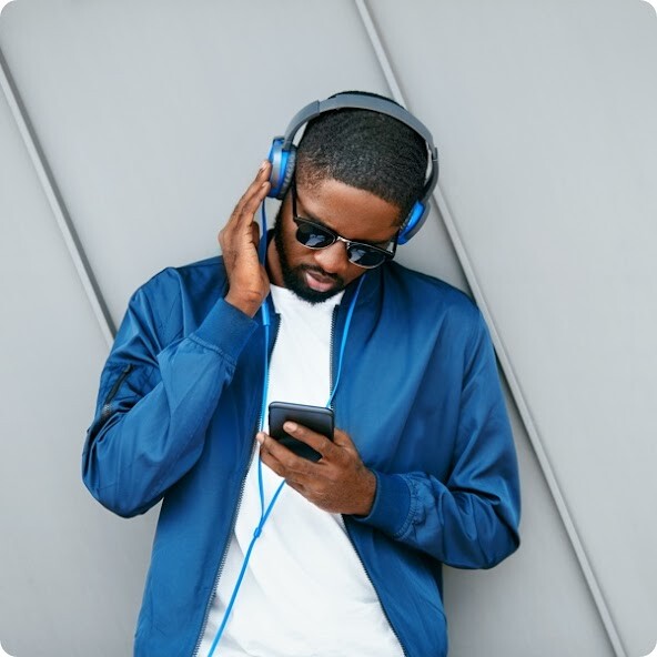 Run android online APK Sirius Radio from MyAndroid or emulate Sirius Radio using MyAndroid