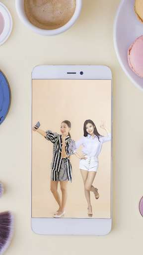 Run android online APK Take pictures With IU from MyAndroid or emulate Take pictures With IU using MyAndroid