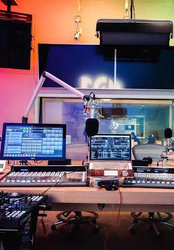 Run android online APK Tucma Radio from MyAndroid or emulate Tucma Radio using MyAndroid