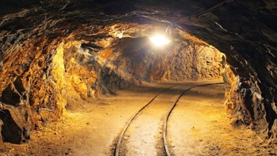 Emulate iPhone app Underground Mining Tunnel Escape using MyAndroid