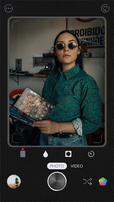 Emulate iPhone app VHS Cam - Vintage Camera using MyAndroid