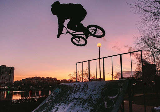 Run android online APK Wallpaper BMX Sporty from MyAndroid or emulate Wallpaper BMX Sporty using MyAndroid